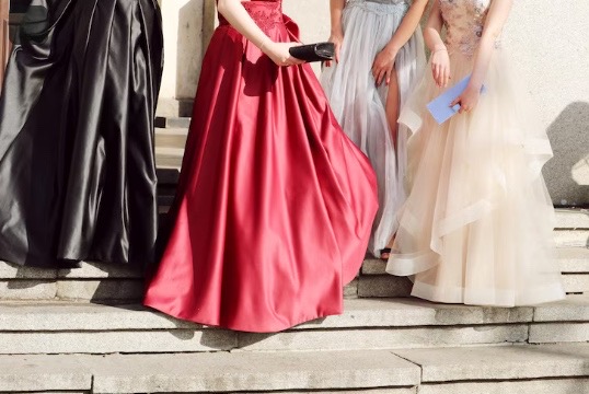 Vestidos de baile de seda