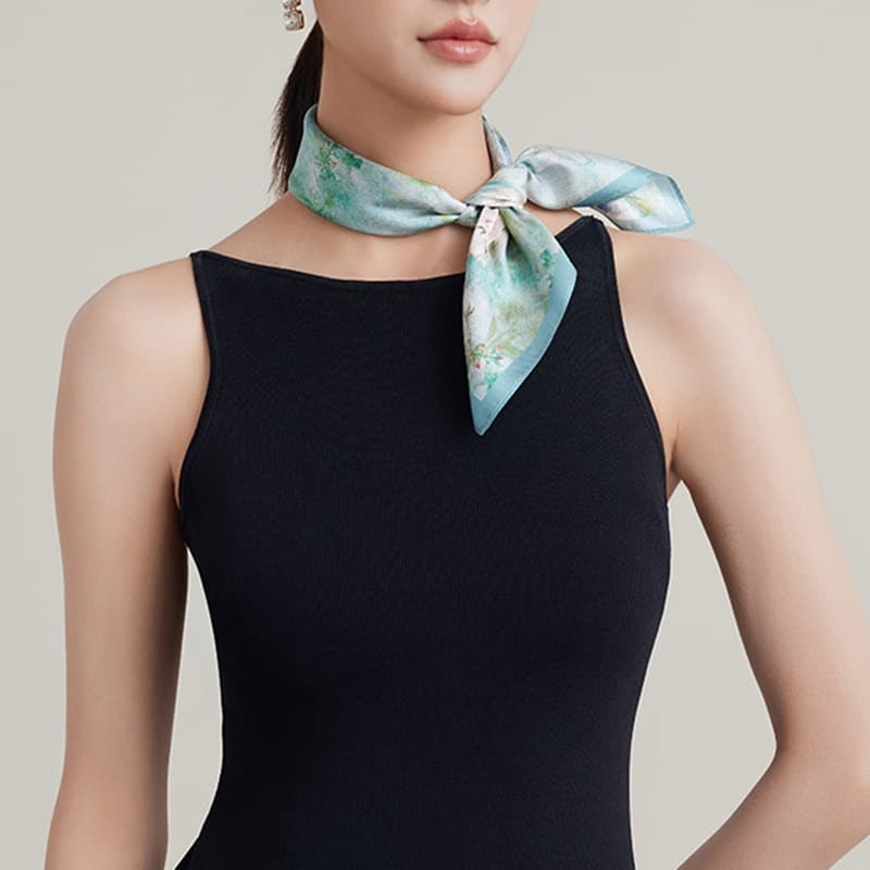 How Do Custom Silk Scarves with Logo Adapt to 2025 Fashion Polarization? How Do Custom Silk Scarves with Logo Adapt to 2025 Fashion Polarization?