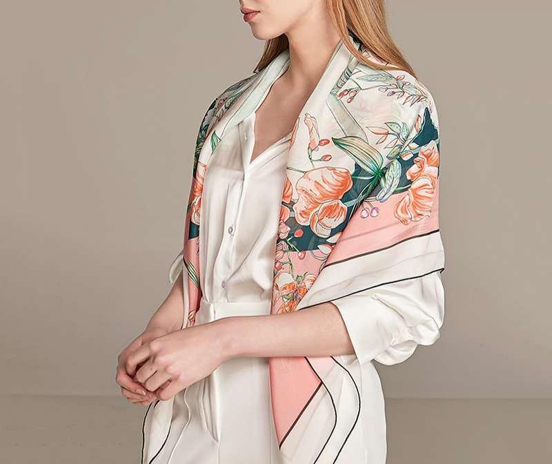 Effortless Ways to Wear a Blanket Scarf This Winter Effortless Ways to Wear a Blanket Scarf This Winter