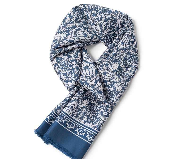 Quali sono le tecniche chiave per la serigrafia su sciarpe di seta