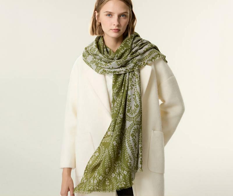 Wool or Cotton Scarves for Sensitive Skin: What Should You Choose? Wool or Cotton Scarves for Sensitive Skin: What Should You Choose?