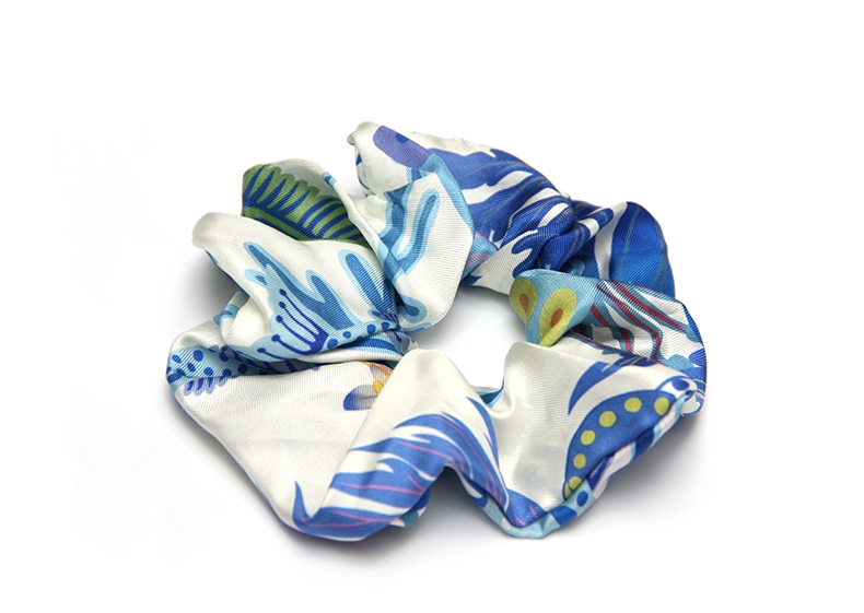 The Ultimate Guide to Silk Scrunchies for Style, Hair Health, and Custom Luxury The Ultimate Guide to Silk Scrunchies for Style, Hair Health, and Custom Luxury
